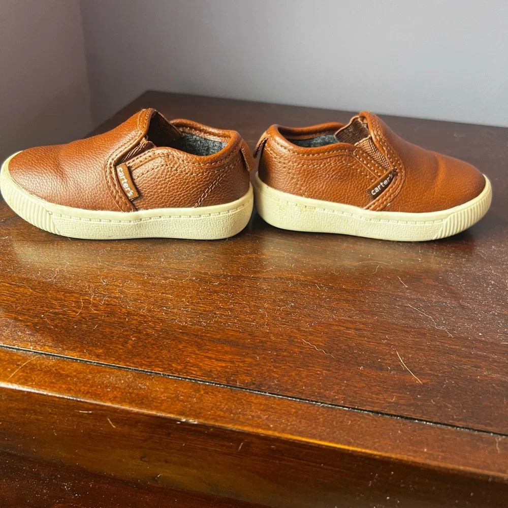 Carter’s Baby Boy Slip on shoes size 5‎